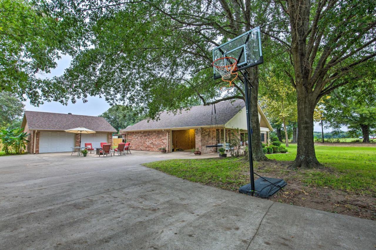 Cozy Family Home With Fire Pit, 4 Mi To Lake Fork Emory Exterior photo